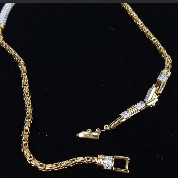 Swarovski Crystal Necklace - Picture 5 of 5